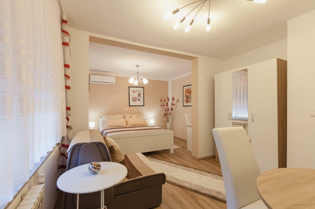 Iris Room & Apartment 슬루니 외부 사진